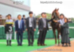 カラーパネル2022年10月10日東京10R 六社ステークス(口取り)(ブレークアップ)