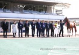 カラープリント(アルミ枠付き)2023年2月5日小倉2R 3歳未勝利(口取り)(アグラシアド)