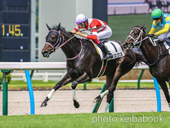 カラープリント(アルミ枠付き)2024年7月13日小倉2R 3歳未勝利(クスクス)